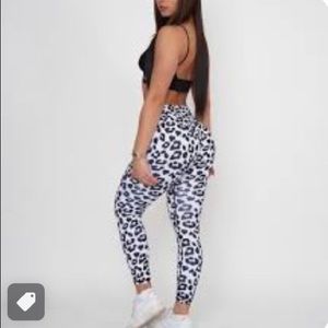 PCHEE Bum Leggings White Leopard Print Scrunch Butt